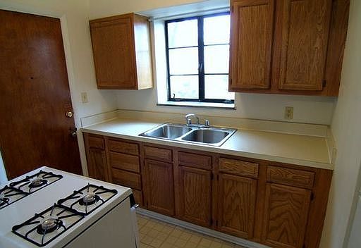 3rd image of 1963 W Broad St APT 6