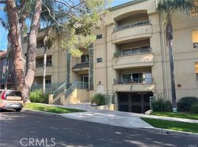 620 E Palm Ave, Burbank, CA