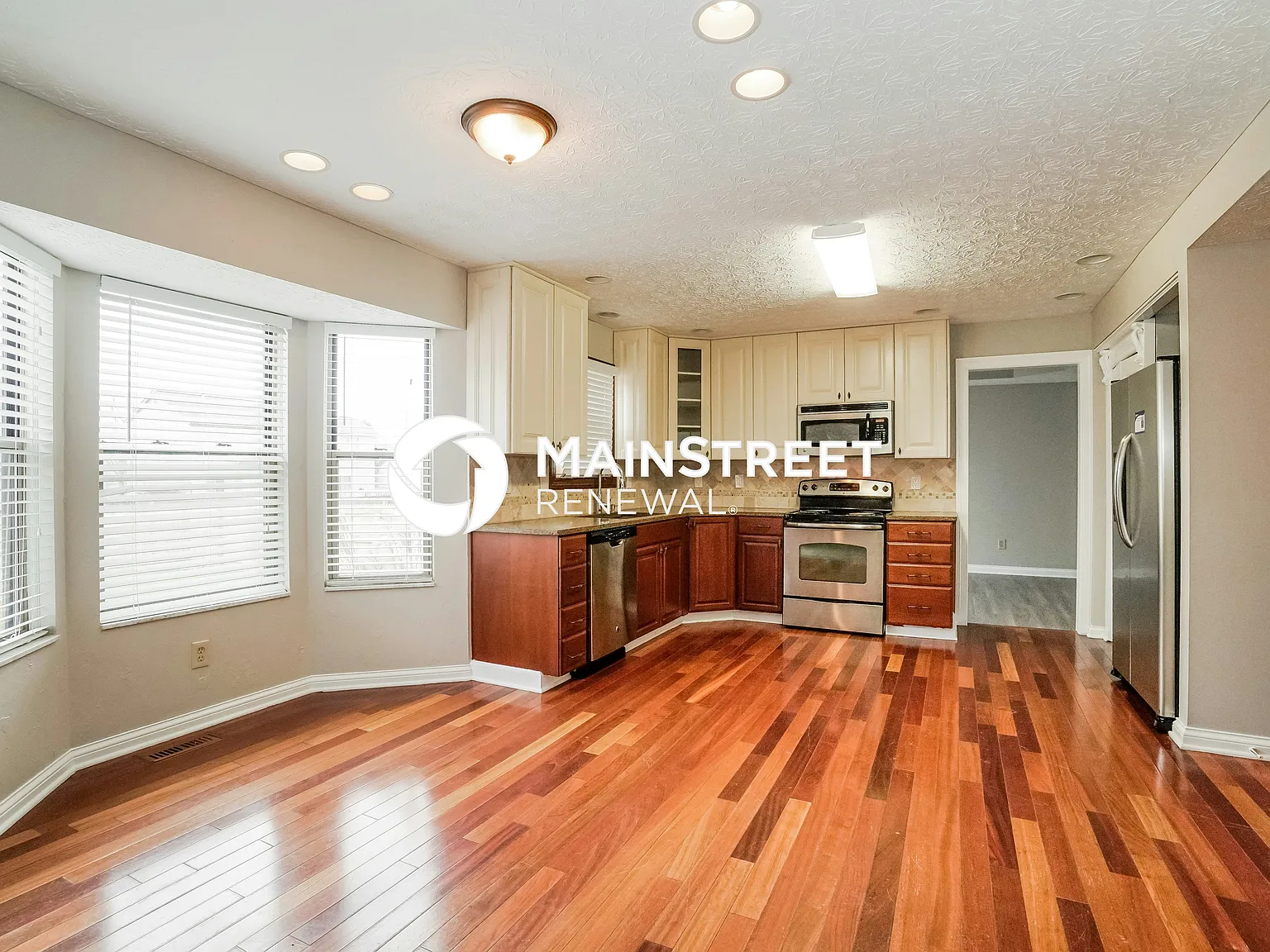 162 Patterson St — Photo 4