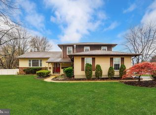 2 Michael McCorristin Rd, Hamilton, NJ 08690