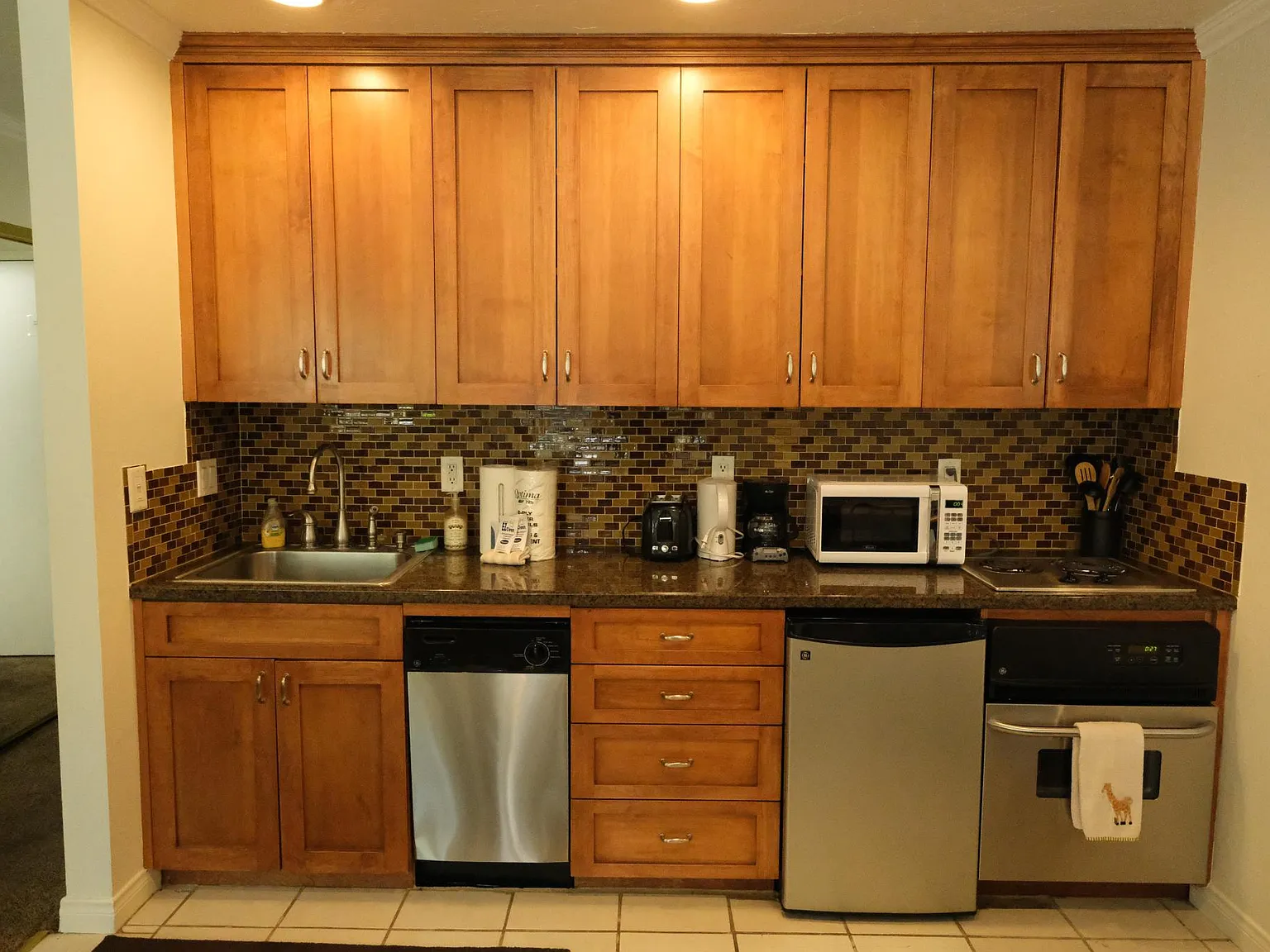 2252 Meridian Blvd — Photo 1