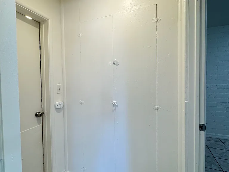 1233 Clela Ave — Photo 3