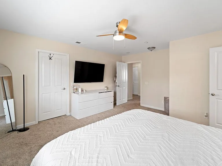5084 Guava Ave #111 — Photo 18
