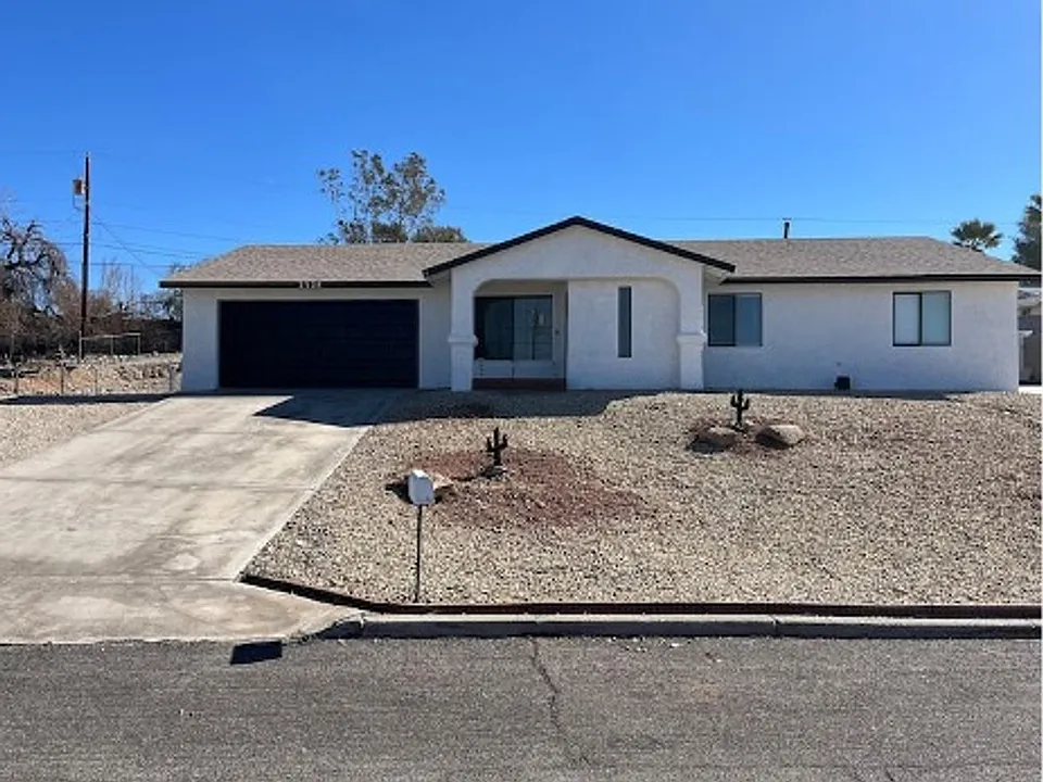 2328 Senita Dr