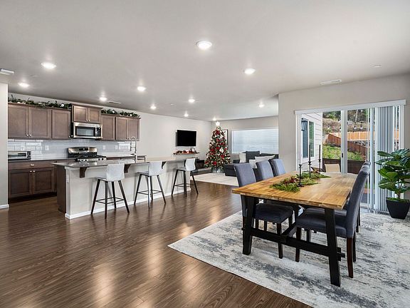 3rd image of 3348 Hoffman Hill Blvd