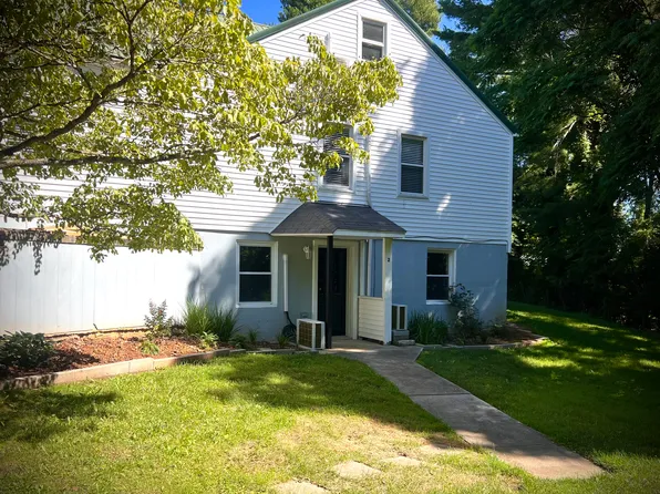 25 Ginger Ln, Hillsville, VA