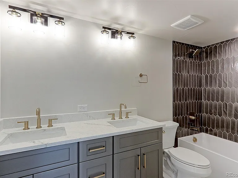 3510 N Wyandot St — Photo 28
