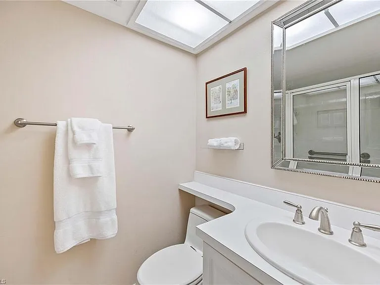 45 High Point Cir S #303 — Photo 17