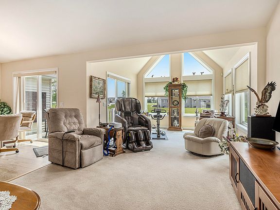 4th image of 3228 Nighthawk Ln