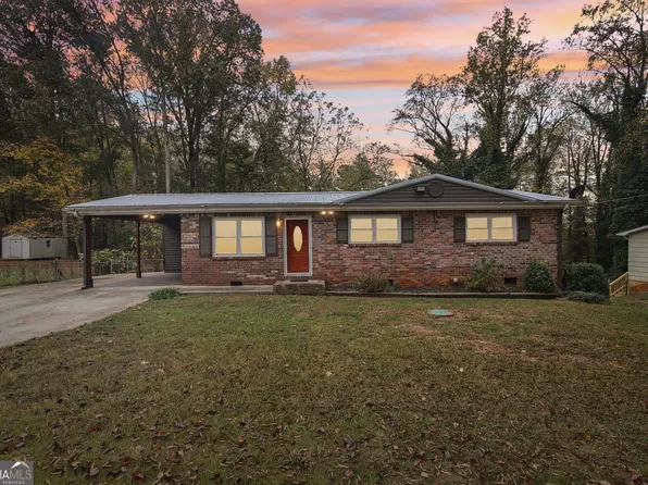 3999 Joyce St, Powder Springs, GA 30127