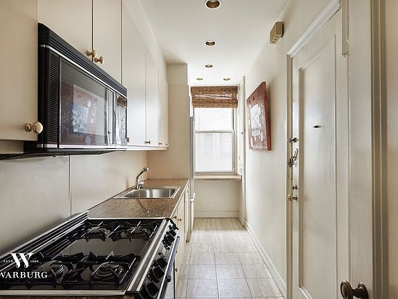 5th image of 480 Park Ave #11-J