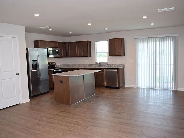 1530 39th Avenue Loop NE #5 — Photo 43