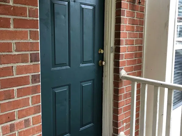 200 E Cloverhurst Ave APT 18, Athens, GA 30605