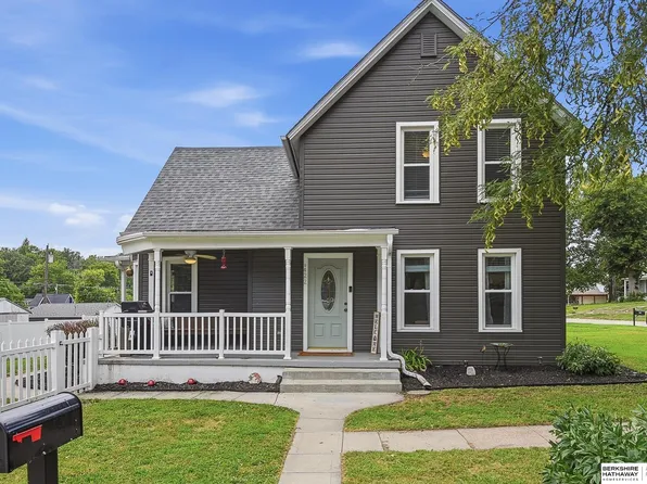 422 N 9th St, Plattsmouth, NE 68048