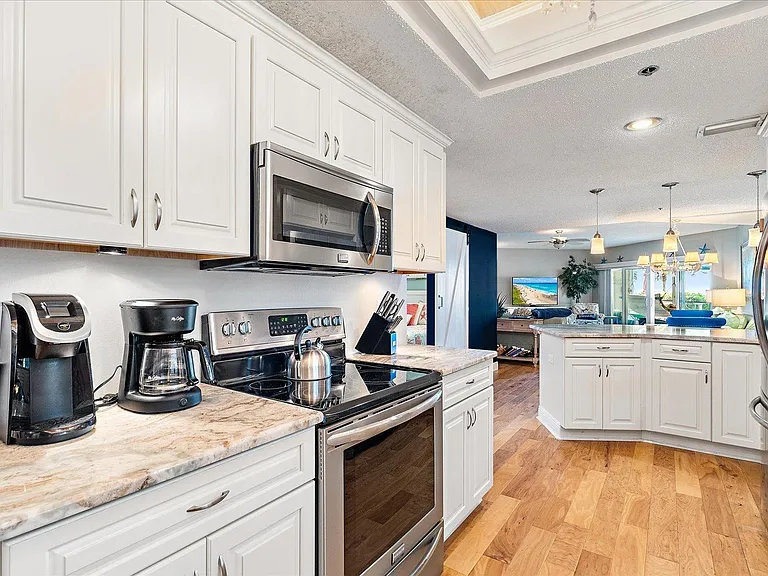 5621 Gulf Of Mexico Dr #103 — Photo 24