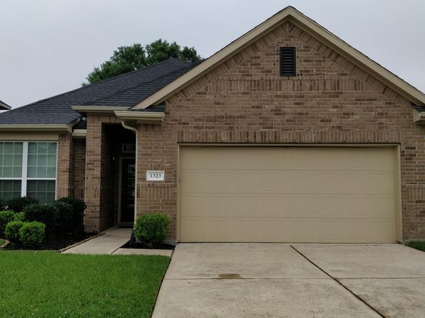 1323 S Maple Dr #1323