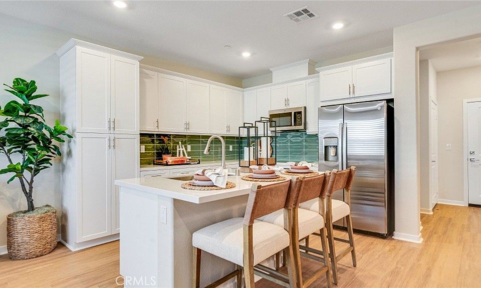 1st image of 2769 E Amberley Privado
