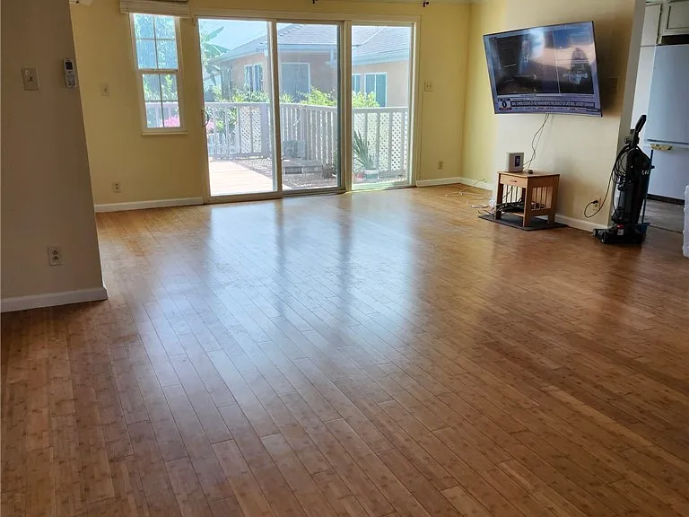 628 W Floral Dr — Photo 5