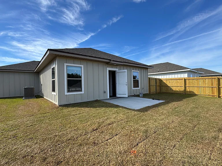 13668 Logan Pl — Photo 21