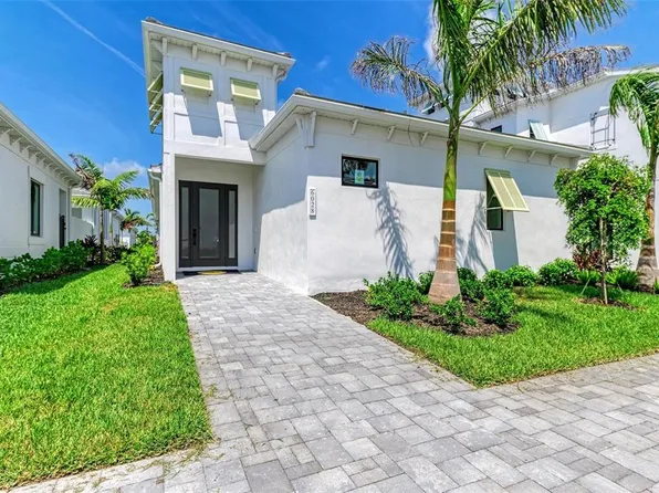 6028 Cat Claw Ln, Bradenton, FL 34210