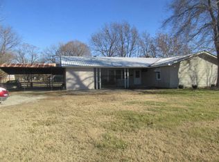 217 S Delaware St, Edna, KS 67342