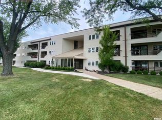 2601 W Willowlake Dr APT 34, Peoria, IL