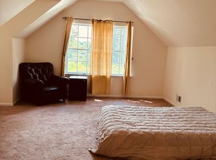 22 Van Fleet Rd, Neshanic Station, NJ 08853