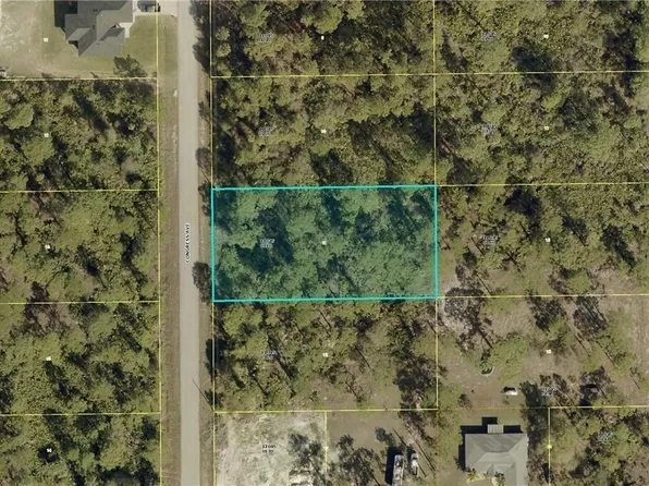 1104 Congress Ave, Lehigh Acres, FL 33972