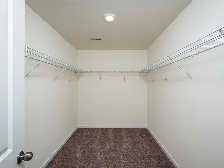 360 Rayland St — Photo 19