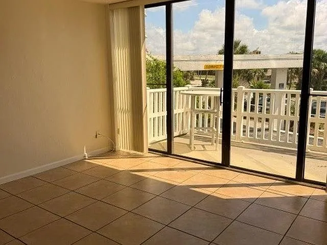 3580 S Ocean Shore Blvd #101 — Photo 5