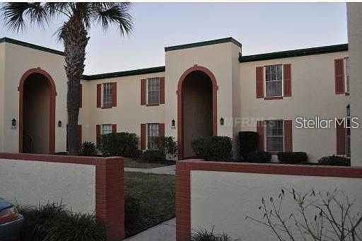 2nd image of 1020 Plantation Dr APT B4