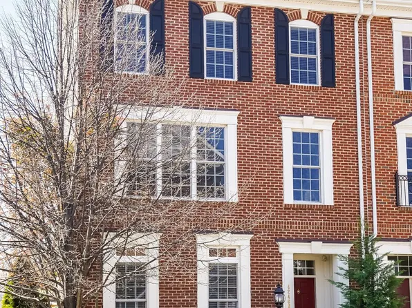 42469 Redstone Ter, Ashburn, VA 20148