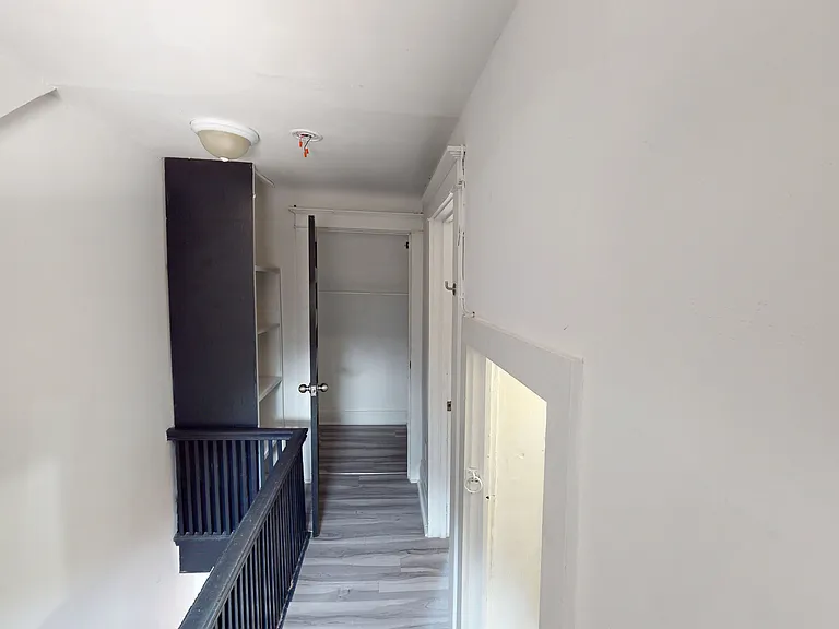 53 Hepbourne St #2 — Photo 23