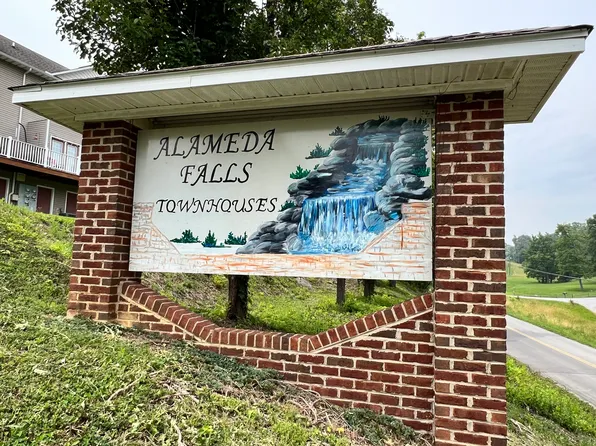 417 Fairgrounds Rd APT 21, Greeneville, TN 37745