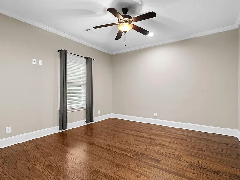 6806 Heron Dr — Photo 35