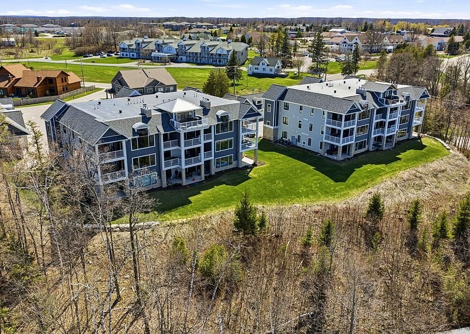 1st image of 10612 Shore View Pl Unit 302