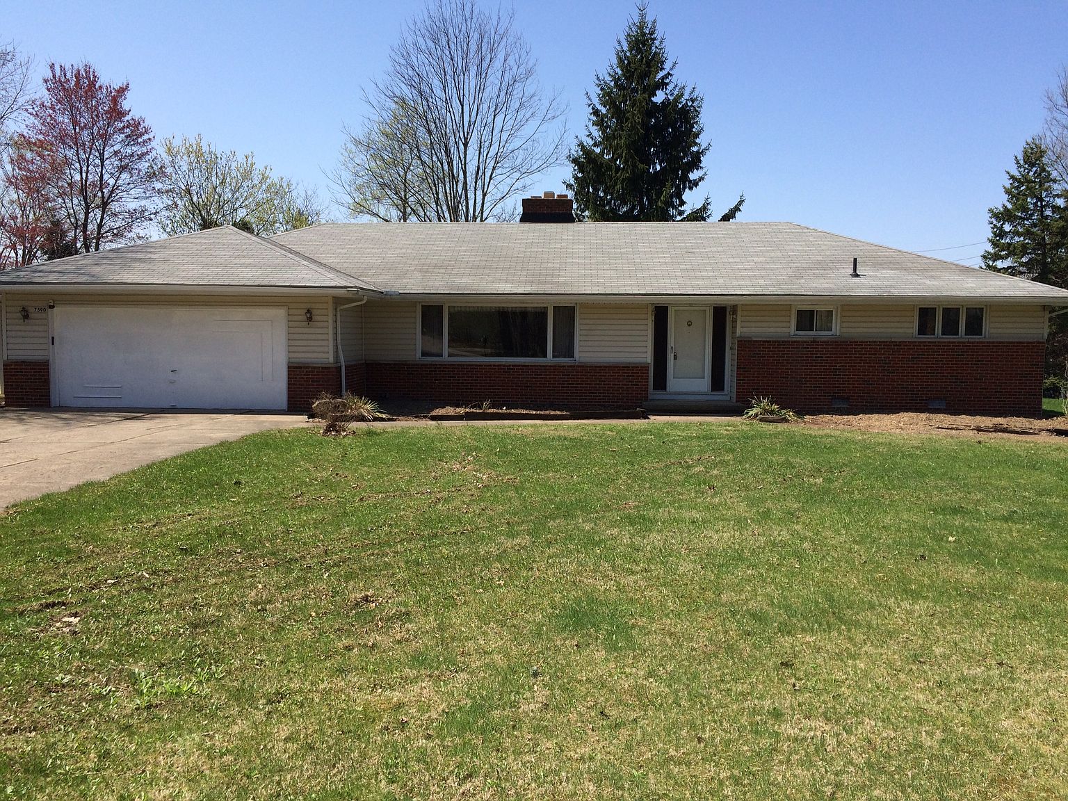 7590 Big Creek Pkwy, Middleburg Heights, OH 44130 Zillow