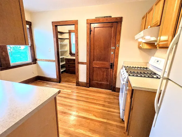 22 Roseway St #2 — Photo 31