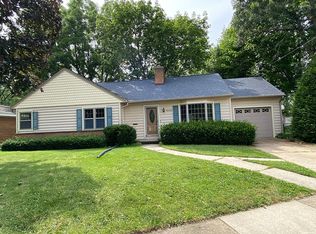 1623 Clarks Ct, Oshkosh, WI 54901