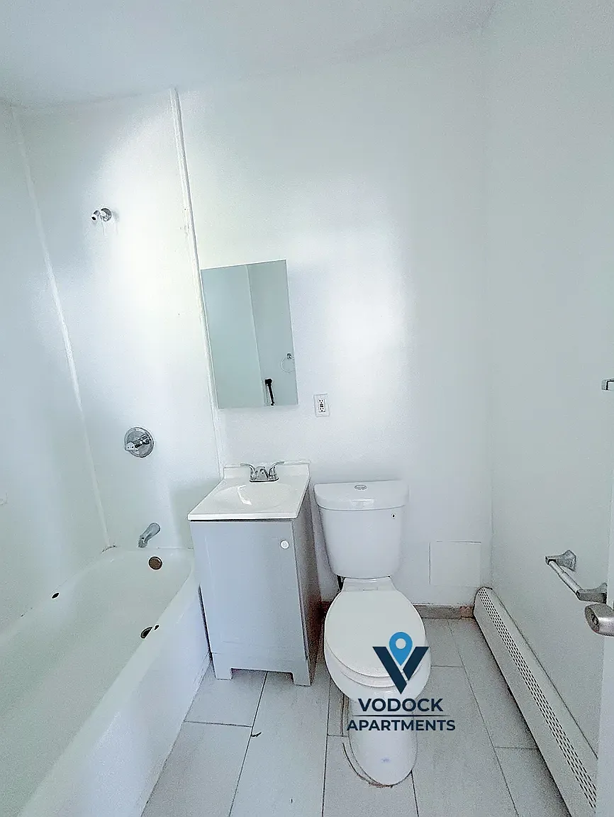 2 bed, 850 sqft, $1,400 — Photo 3