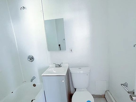 3rd image of 82 Rowe Ave #3N