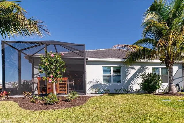 2279 Marquesa Cir — Photo 28