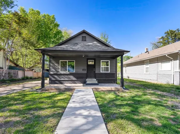 216 Columbia St, Augusta, KS 67010