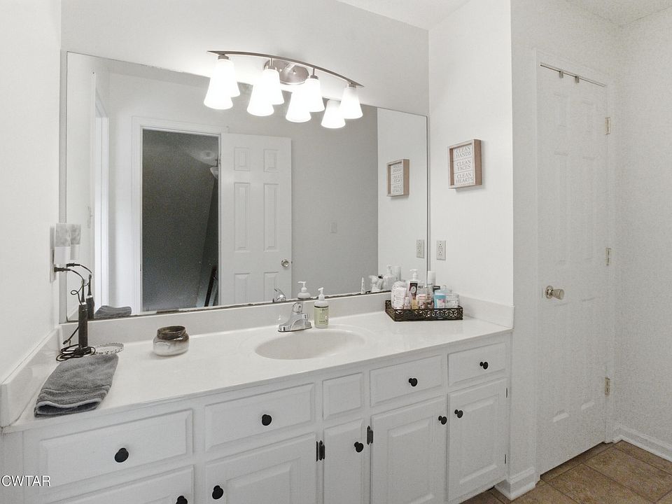 43rd image of 2757 Edward Williams Rd