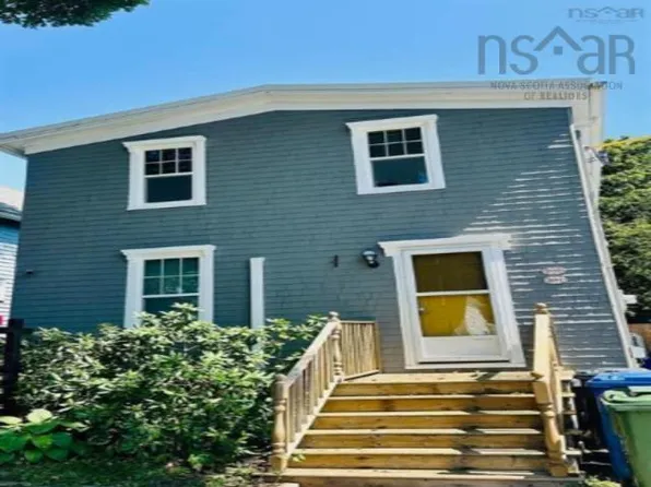 2079 & 2081 Poplar St, Halifax, NS B3L 2Y6
