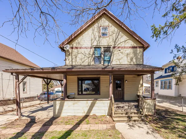 820 Spring St, Aurora, IL 60505