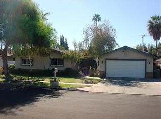 207 W Vartikian Ave, Fresno, CA 93704