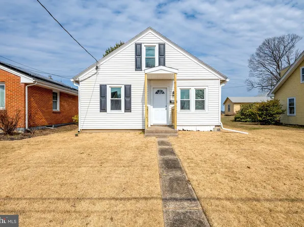 1429 E Derry Rd, Hershey, PA 17033