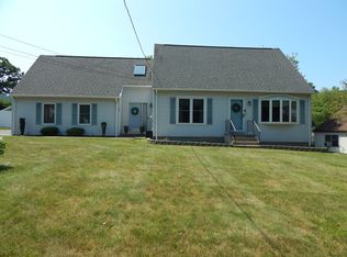 26 Quail Hollow Ln, Bristol, CT 06010