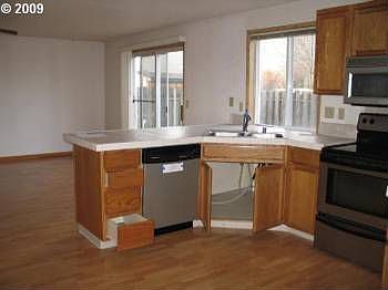 3rd image of 16020 NE 1st Cir